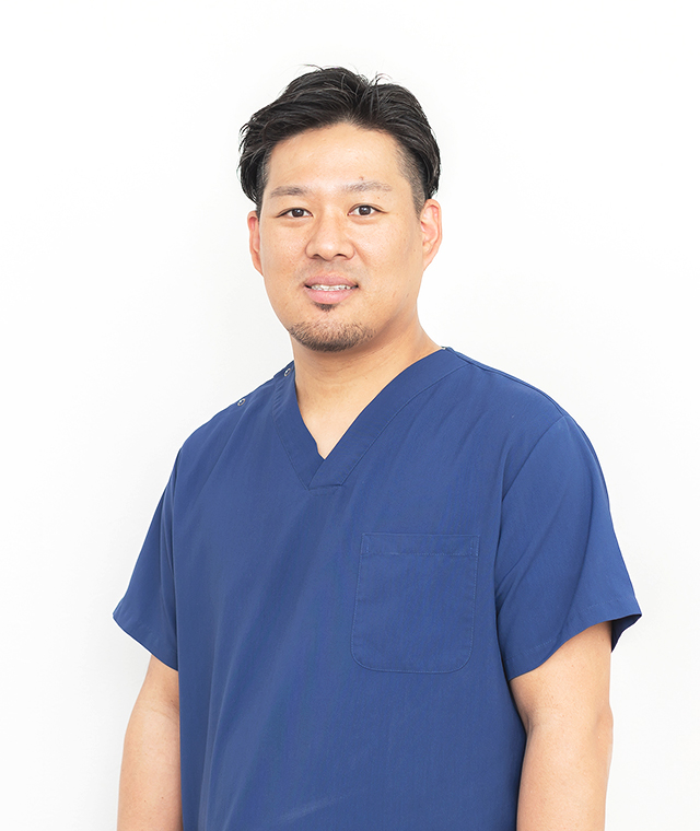院長 栗本 聖之 Takayuki Kurimoto
